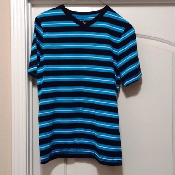 4/$10 Boys XL Urban Pipeline t-shirt - Picture 1 of 2